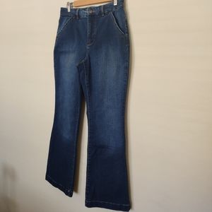 SOLD DULUTH Trading Dk Blue High Rise Stretch size 6